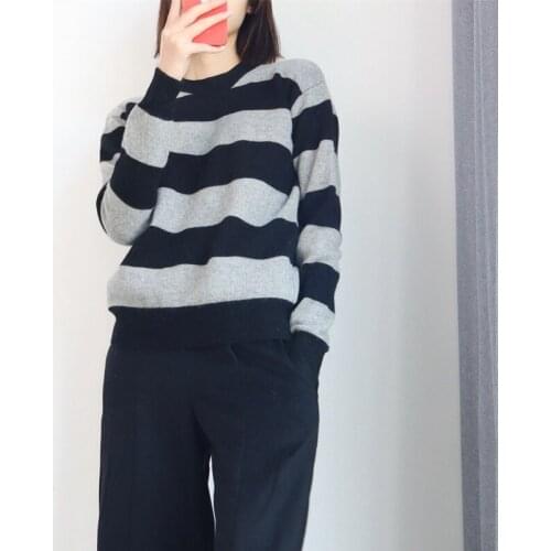 2020 Spring and Autumn New Womens Wide Striped Long-sleeved Round Neck Pullover Loose Knitted Sweater