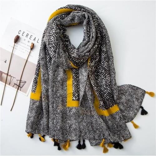 2020 Ladies Fashion Aztec Tassel Viscose Shawl Scarf Women High Quality Wrap Pashmina Stole Bufanda Muslim Hijab Snood 180*100Cm