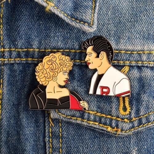 XEDZ "Sandy and Denny"2 pieces/ set of enamel pin white shirt backpack lapel badge badge movie music lovers gift