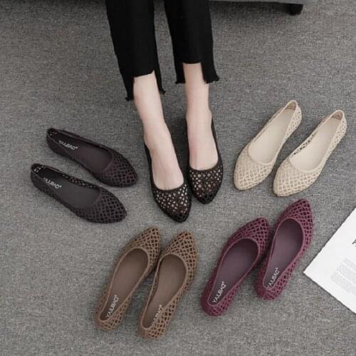 Summer Korean Style Outdoor Women PVC Pointed Toe Shallow Hollow Beach Sandals Ladies Cut Out Slip-On Jelly Shoes 20200323