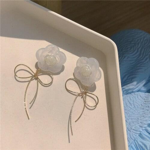 Fairy Korean White Flower Bow-knot Dangle Earring for Women Femme Temperament Hollow Out Metal Tassel Wedding Earring Jewelry