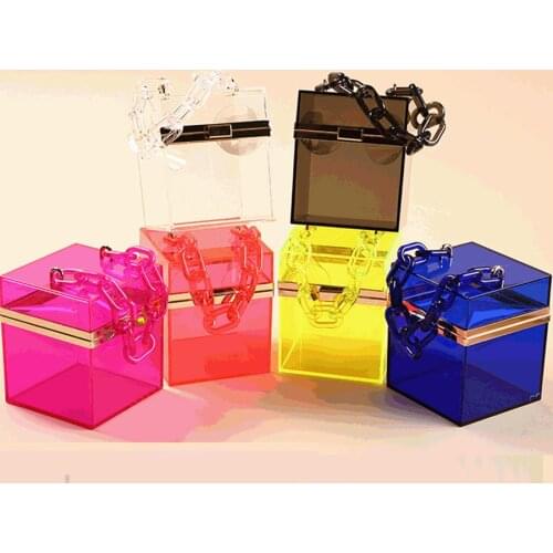 Clear Acrylic Clutch Bags for Women Shoulder Bag 2021 Transparent Acrylic Chain Crossbody Messenger Bag Lady Designer Purse