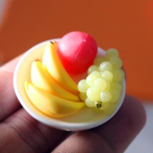 6Pcs/set 1/6 1/12 Scale Mini Simulation Fruit Plate Grape Banana Peach Dollhouse Kitchen Decoration