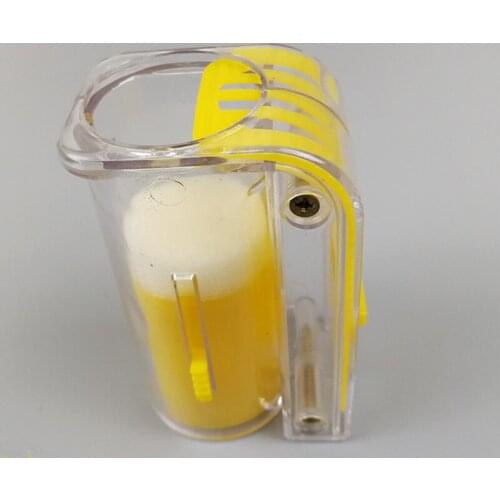 10pcs New queen bee logo bottle Plastic queen bee marker Queen bee cage Beekeeping tools Chinese bee and Italian bee mark bottle