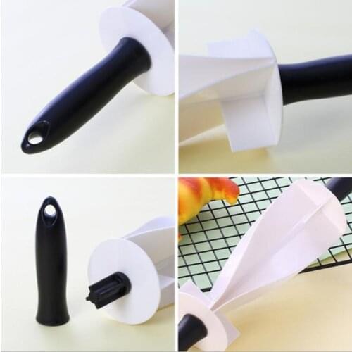 Baking Tool Multifunctional Rolling Pin Roller Plastic Horn Bag Skin Cutter