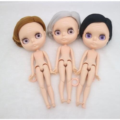 Blyth doll with male jointed body,no face makeup
