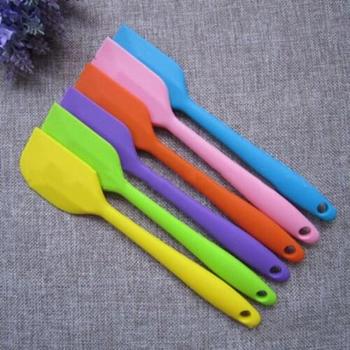 Heat-Resistant Silicone Spatulas Cake Cream Butter Scraper Baking Scraper Tool Kitchen Cooking Gadget and Bakeware Tool Durable