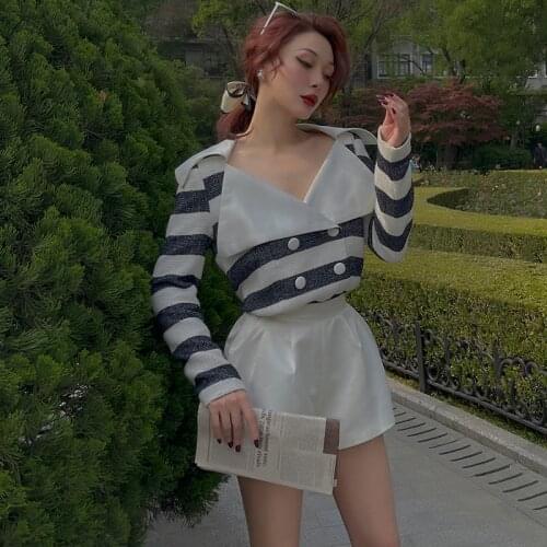 Le Palais Vintage 2021 New Original Fall Women Fashion Navy Striped One Piece Long Sleeve Suit Top Elegant Sexy V Neck Bodysuit