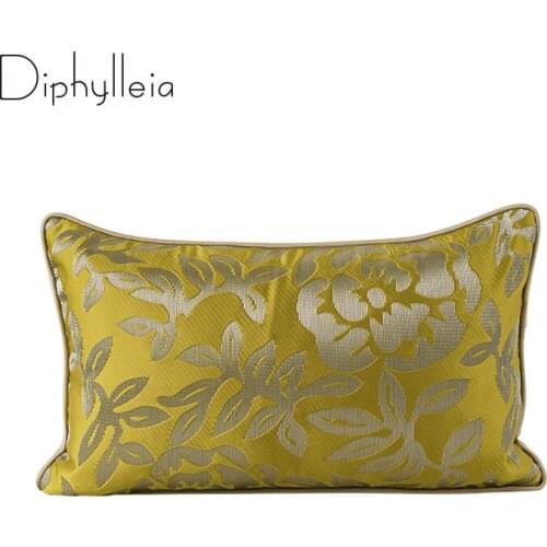 Diphylleia Scroll Design Cushion Cover Trendy Pretty Glamorous American Style Lumbar Pillow Case Compliments Sofa Living Room