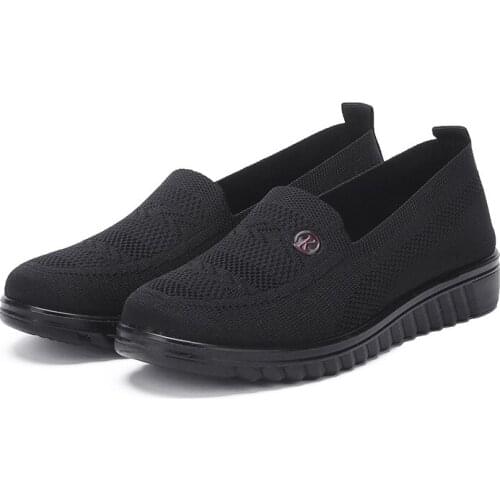 Super Comfortable Casual Sneakers Ladies Knitted Mesh Breathable Slip on Super Light Sock Autumn Platform Fashion Female Walking