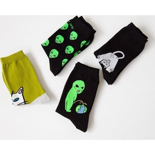 1 Pair Autumn Winter Women Cotton Socks Art Funny Alien Planet Creative Funny Cartoon Cat Breathable Socks