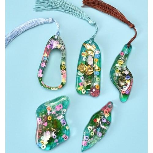 5pcs Epoxy Resin Mold Irregular Retro Silicone Mold for Pendant Necklace Crafts DIY Embellishment Jewelry Making Material