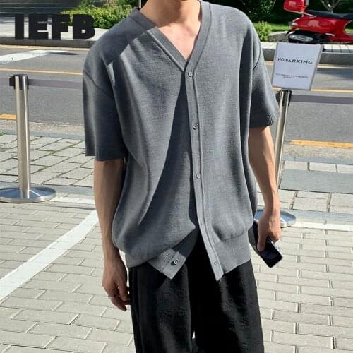 IEFB Ice Silk Short Sleeve T-shirt Mens Cardigan Loose Korean Casual T-shirts Summer Thin V Collar Single Breasted Tops 9Y7982