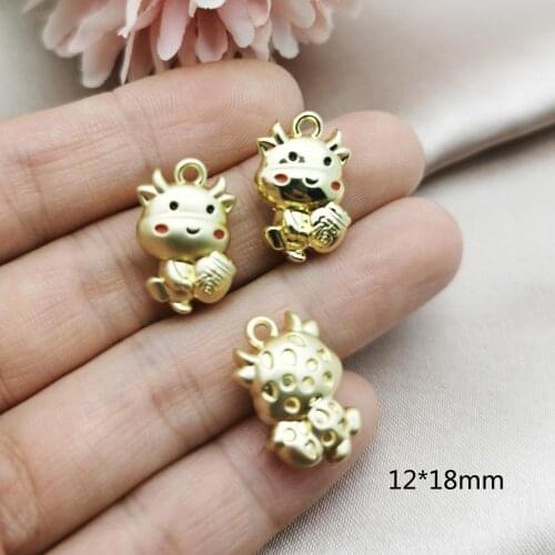 10pcs/pack 12*18mm Cute Three-dimensional Cattle Enamel Charms Jewelry Earring Bracelets DIY Pendant Jewelry Making Golden Base