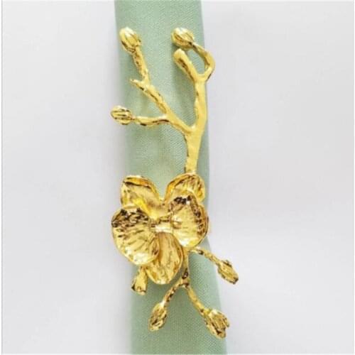 Upscale Napkin Ring Napkin Holder Plum Gold Silver Napkin Ring Towel Ring Hotel Western Dinner Table Decoration Paper Towel Ring