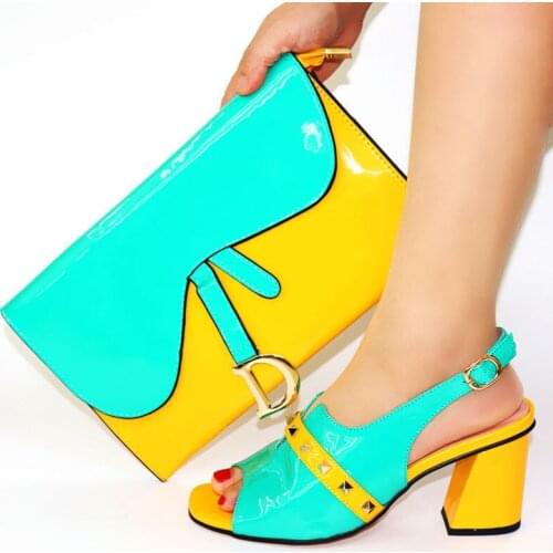 OllyMurs Women's Green Bags
