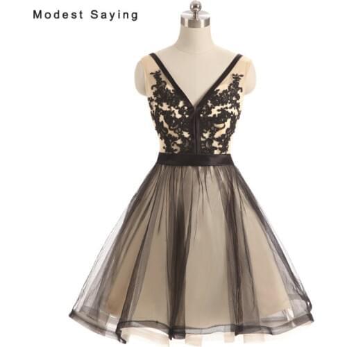Sexy V Back Sheer Black and Champagne A-Line Applique Lace Cocktail Dresses 2017 Girls Mini Party Prom Gowns vestidos de coctel