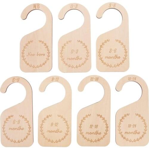 7Pcs Wooden Baby Closet Divider Cloth Organizer Nursery Infant Wardrobe Divider Baby Closet Size Divider Baby Clothes Hanger