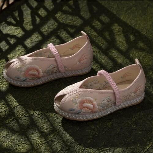 Chinese Antiquity Style Girls Shoes Embroidered Shoes Kids Lolita Dress Shoes Hollow beaded Casual Flats