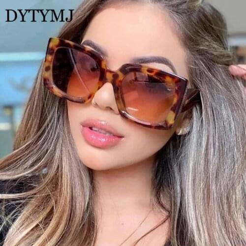 DYTYMJ Oversized Sunglasses Women Black Square Sun Glasses for Women Vintage Gradient Sun Glasses Luxury Lentes De Sol Mujer