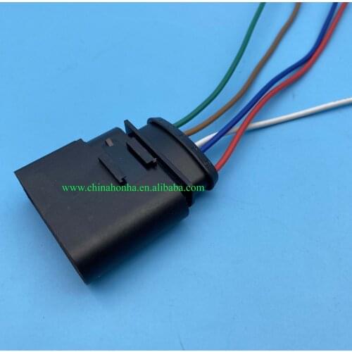 5 Pin car fuel Connector Seat Plug 3.5mm 6X0 973 825 female waterproof socket