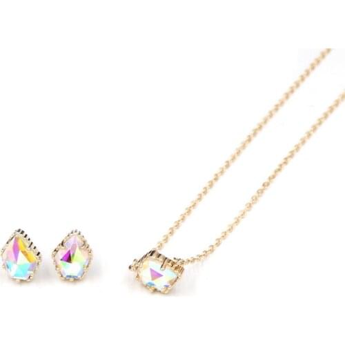 2020 New Fashion Small Five Sides Dichroic Crystal Stone Pendant Necklace for Women