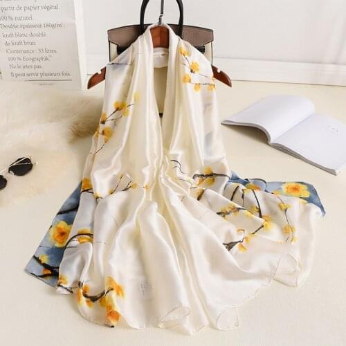 2021 Luxury Rand Women Silk Scarf Beach Shawl And Echarpe Summer Wrap Designer Scarves Plus Size Female Beach Stoles Bandana