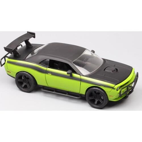 1/24 Scale Jada Letty Ortiz 2011 Dodge Challenger SRT8 Diecasts Vehicles Muscle Car Model Furious 7 Souvenir Collectors Gifts