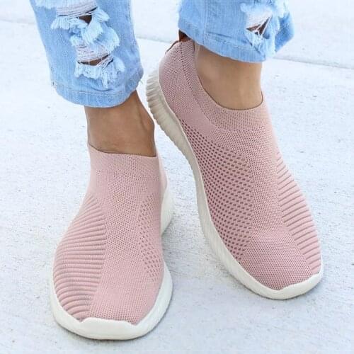 Slip on White Shoes Woman Lightweight White Sneakers Women Flat Summer Autumn Casual Chaussures Femme Basket Flats Shoes
