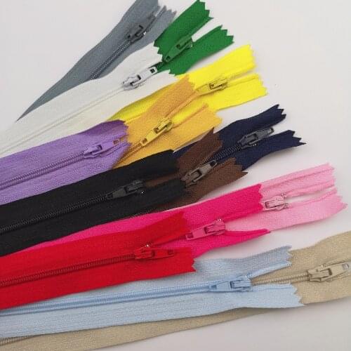 20CM 100pcs/lot Colorful 3# Closed End Nylon Coil Zippers Tailor DIY Handmade Accessory Sewing Craft Bag Garment Material