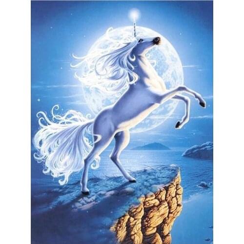 White Unicorn Cliff Moon Diamond Painting Round Full Drill Nouveaute DIY Mosaic Embroidery 5D Cross Stitch Animal Images