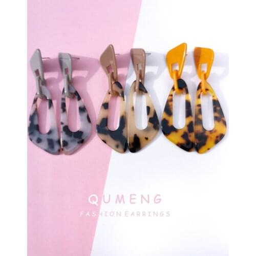 QUMENG 2020 Europe and America Hot Sale Acrylic Resin Leopard stud Earring For Women Fashion Geometry Long Earrings boho