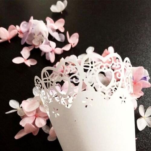 50pcs Cut Love Heart Exquisite Lace Laying Candy Paper Cone Wedding Party Favors Confetti Cones Decoration Supplies Gift