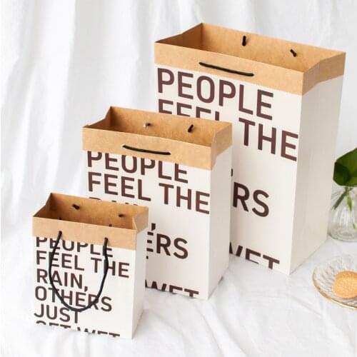 Cowhide Retro Gift Bag Large Capacity Clothing Paper Gift Bag Birthday Festival Packaging Portable Wedding Candy Packaging Box