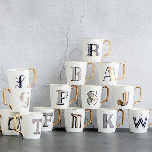 1pc European Gold letters ceramic cup lovers breakfast coffee cup milk tea A-Z letter Men women Creative Mug