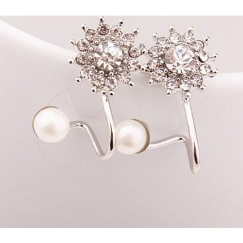 2018 latest exquisite ultra-fine full Imitation Zircon sweet pearl snowflake earrings female ear clip gold and silver color