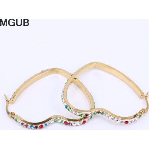 Wholesale Multiple size Rhinestone Hoop Earrings For Women Statement Gold Color Heart-shaped Hoop Earring Party Gift LH774