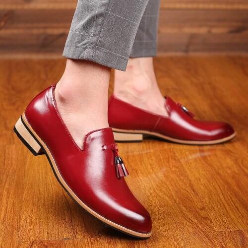 XPAY Luxury Brand PU Pointed Toe Business Brogue Shoes Men Dress Casual Soft Rubber Shoes Breathable Wedding Shoes 3 Colors