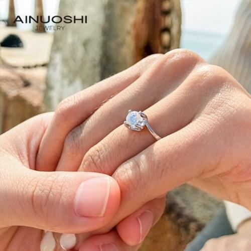 AINUOSHI 0.5ct 5mm Round Cut VVS1 D Moissanite S925 Silver Rings Diamond Test Passed Fashion Twisted Rings Women Girlfriend Gift
