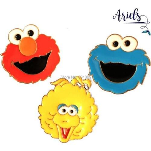 20/Lot Sesame Street Elmo Cookie Monster Big Bird Brooch Figures Pin For Lapel Action Figure Toy