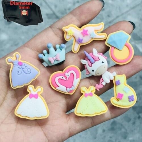 1PCS Resin Cute Cartoon Fridge Magnetic Sticker Skirt Crown Cat Diamond Ring Swan Unicorn Refrigerator Magnet Home Decoration