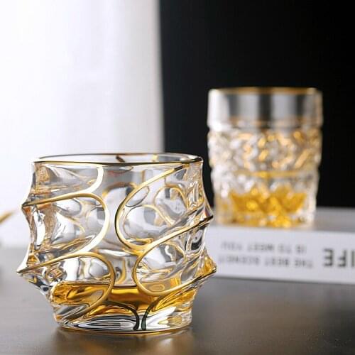 Classic thick crystal silhouette in gold luxury whisky, tumbler old fashion verre whisky glass, Sivas vodka glass