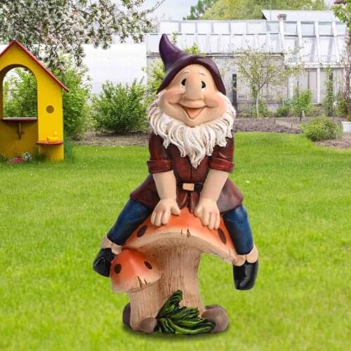 Cute Old Woman Gnome Garden Statue Resin Sitting on Mashroom Outdoor Figurine Ornaments for Garden Yard Patio Lawn Decoration