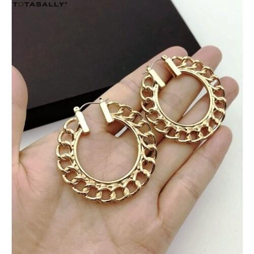 TOTASALLY New Women Hoop Earrings Fashion Punk Alloy Chain Shape Round Circle Earring Female T-Show Jewelry Brincos Bijoux