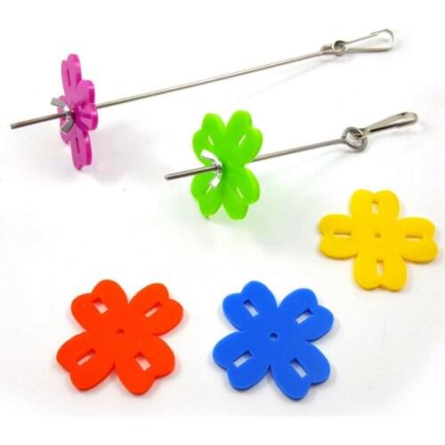 2020 New High Quality Pet Parrots Birds Food Holder Support Stainless Steel Fruit Spear Stick Meat Fruit Vegetable Skewer