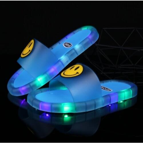 2021 Children Light Up Slippers Children LED Kids Slippers Baby Bathroom Sandals Kids Shoes for Girl Boys Flip Flops Toddler