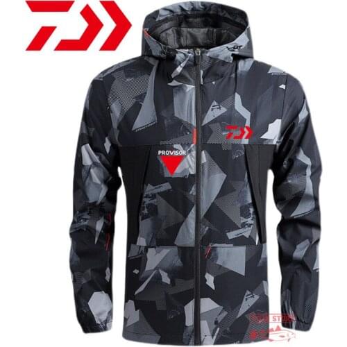 2021 Daiwa Fishing Clothes Men Thin Clothing Fishing Shirt Outdoor Breathable Fishing Jacket Quick Dry Coat Camouflage Hood Coat