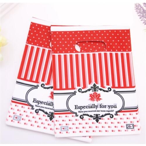 New Design Hot Sale High Quality Wholesale 100pcs/lot 15*20cm Luxury Maple Leaf Packaging Bags Favor Wedding Candy Bags