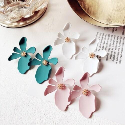 2019 Design Big Acetic Acid Acrylic Exaggerate Big Flower Stud Earrings for Women Girl Summer Beach Jewelry