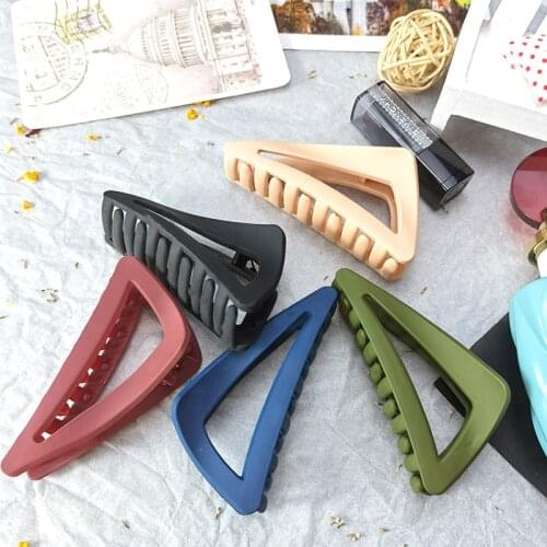 1PC Shark Clip Headwear Solid Color Hair Claws Triangle Leaf Craw Style Frosted Head Hairpin for Women Girls Hair Accessories